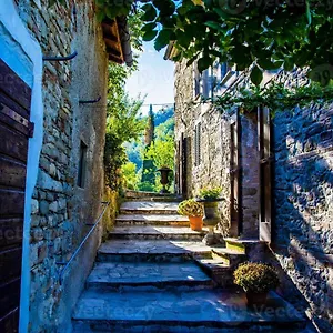 https://san-martino-valdafra.it-tuscanyhotel.com